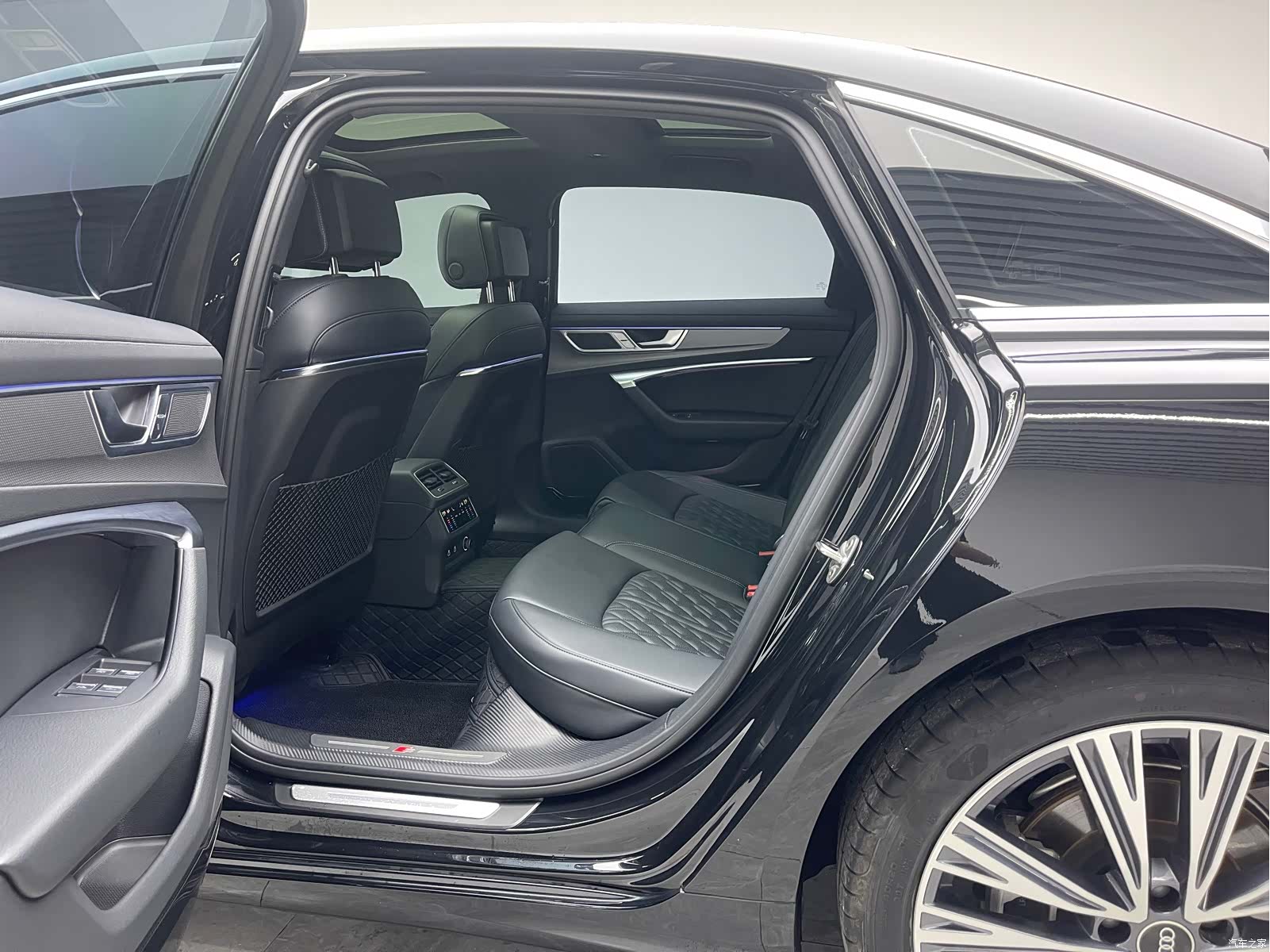 Audi A6L, 2025 17