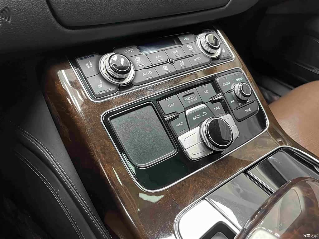 Audi A8L, 2014 19