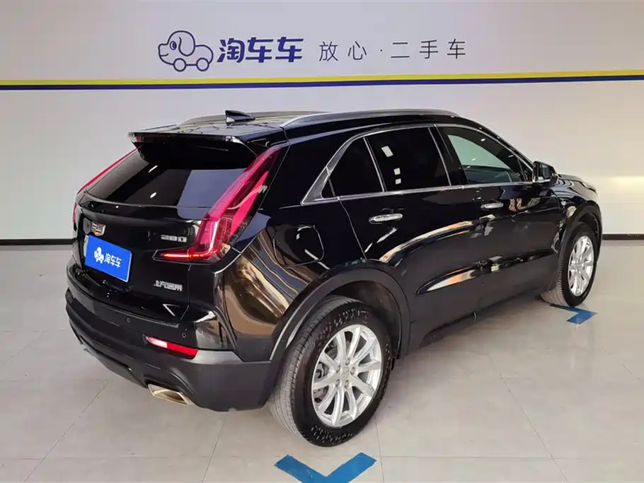 Cadillac XT4