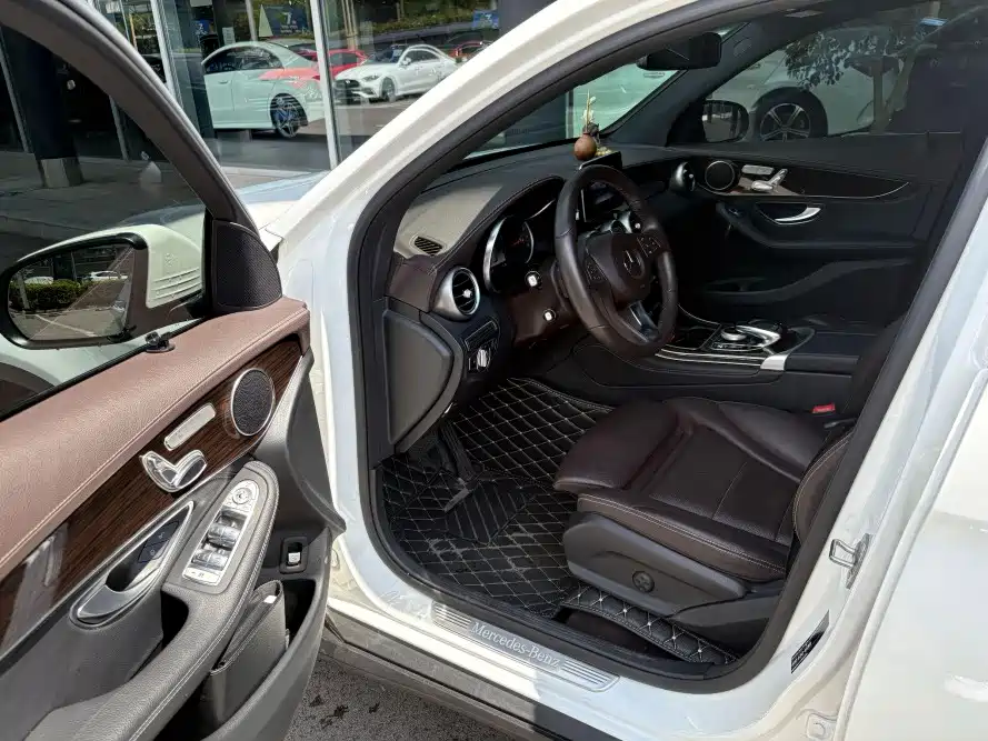 Mercedes-Benz GLC Mercedes-Benz GLC