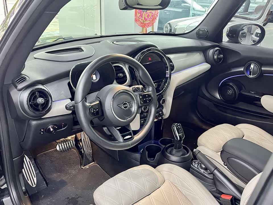 MINI JCW