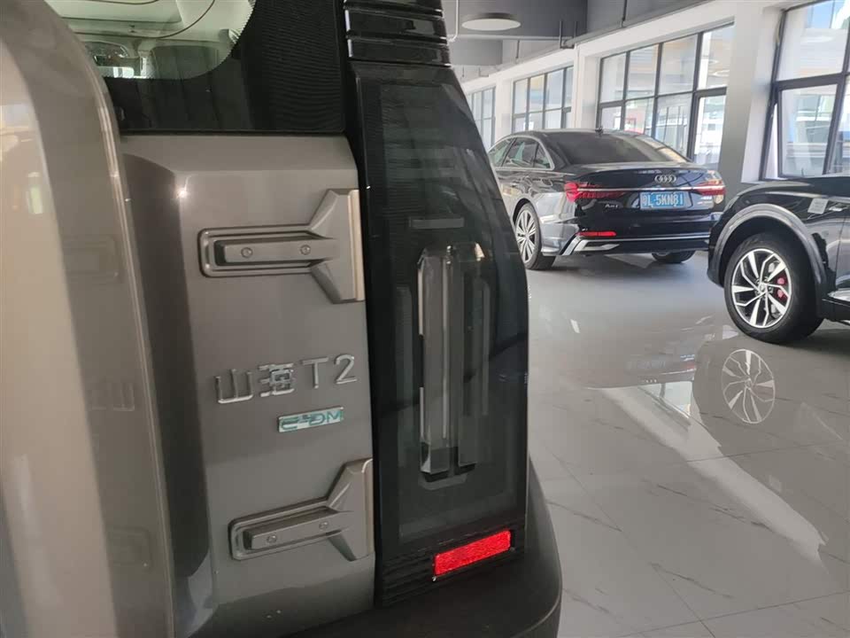 Jetour Jet Traveler C-DM