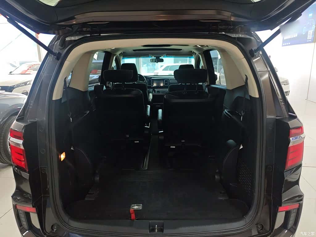 Honda Elysion, 2017 9