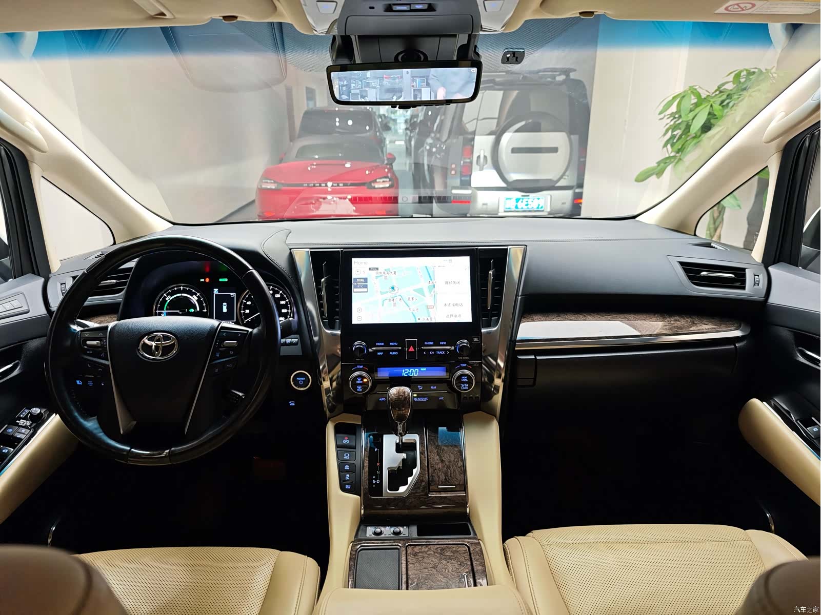 Toyota Alphard, 2021 все фото
