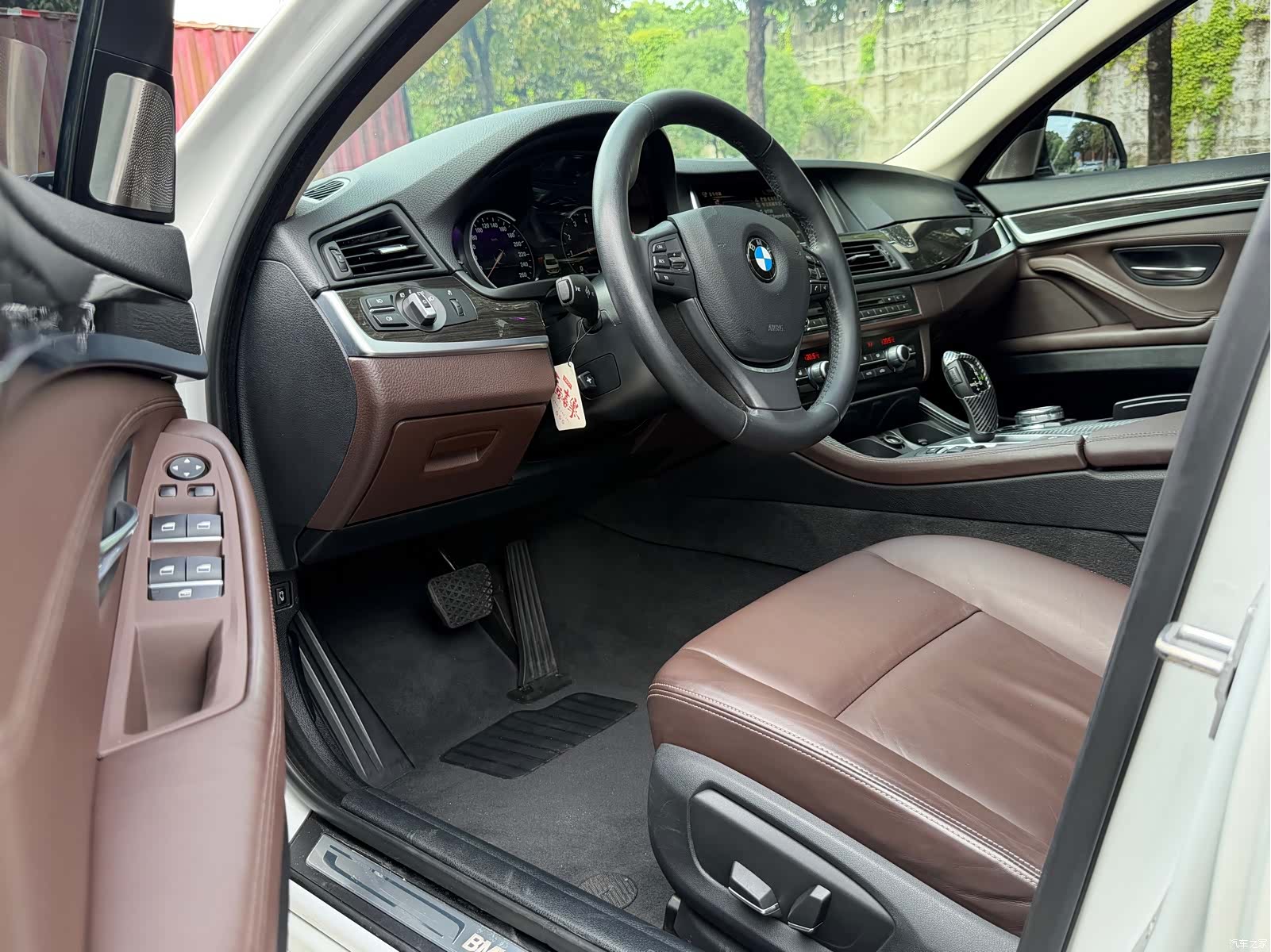 BMW 5 Series, 2017 все фото