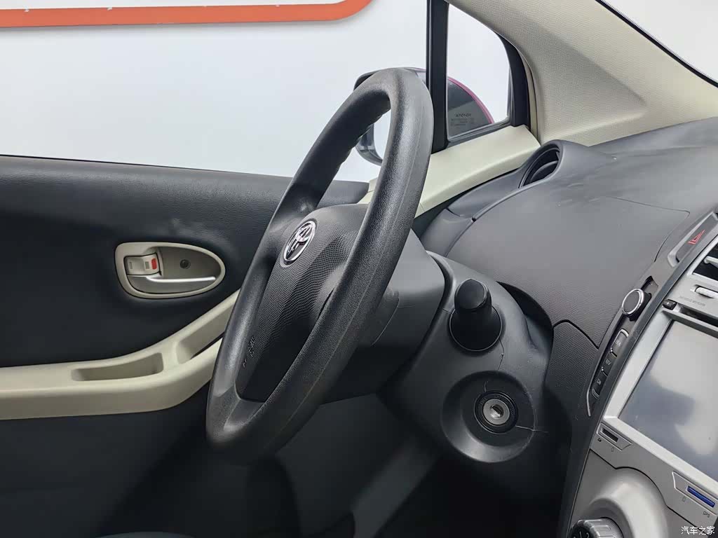 Toyota 1.6E, 2010 22