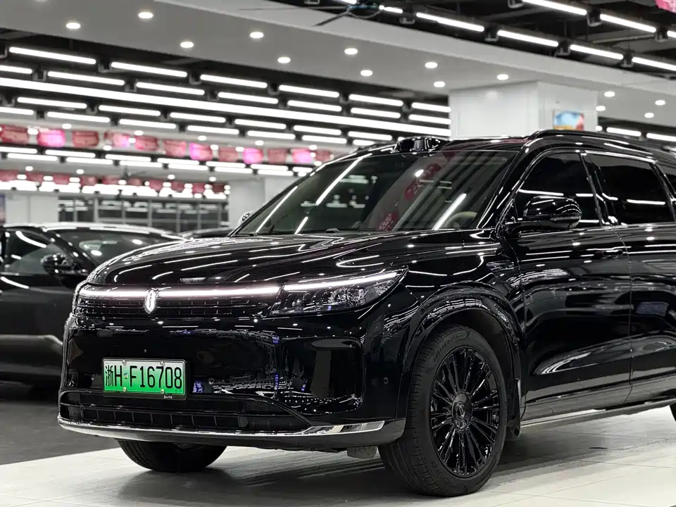 AITO Ask the world M7