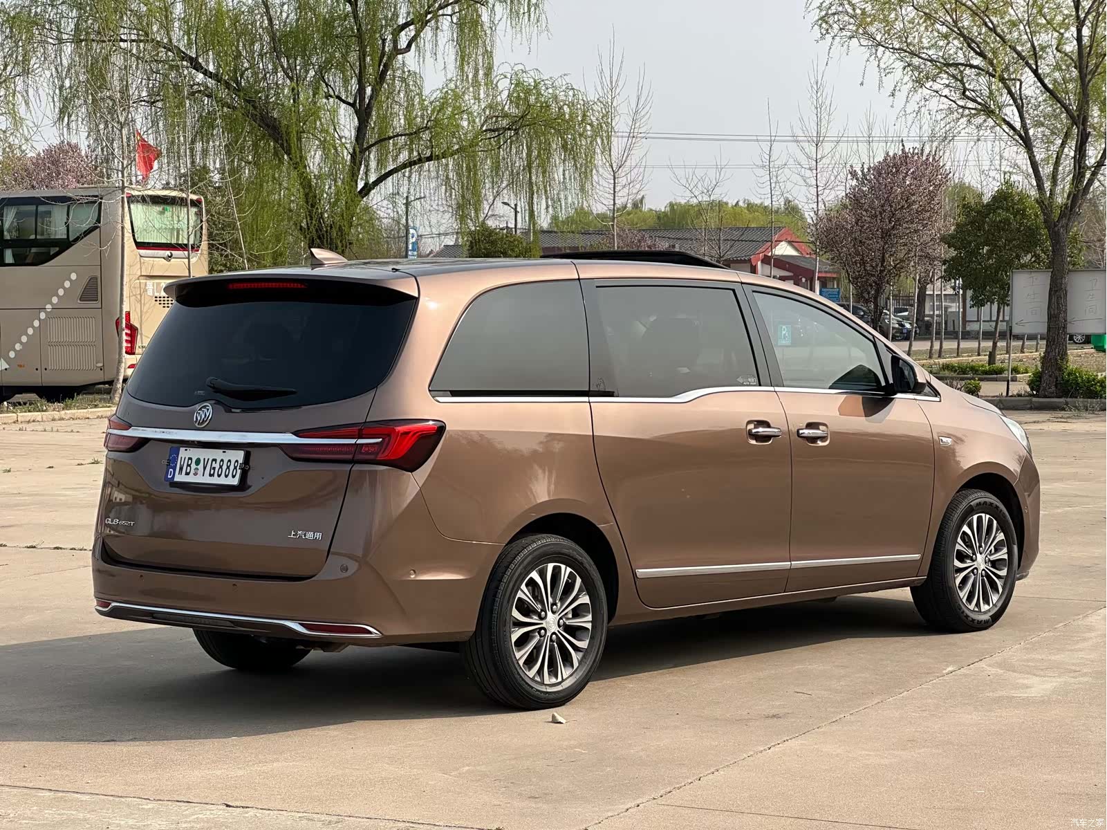 Buick GL8, 2020 6