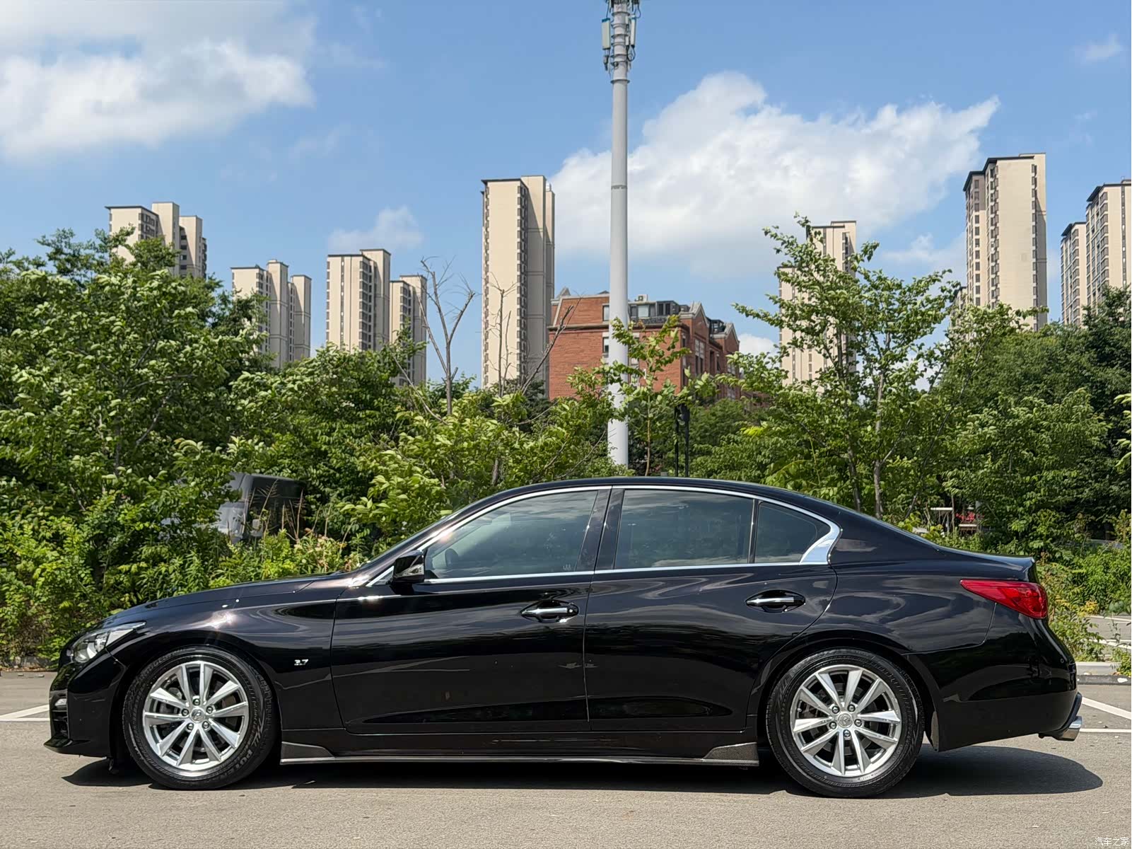 Infiniti Q50, 2017 10