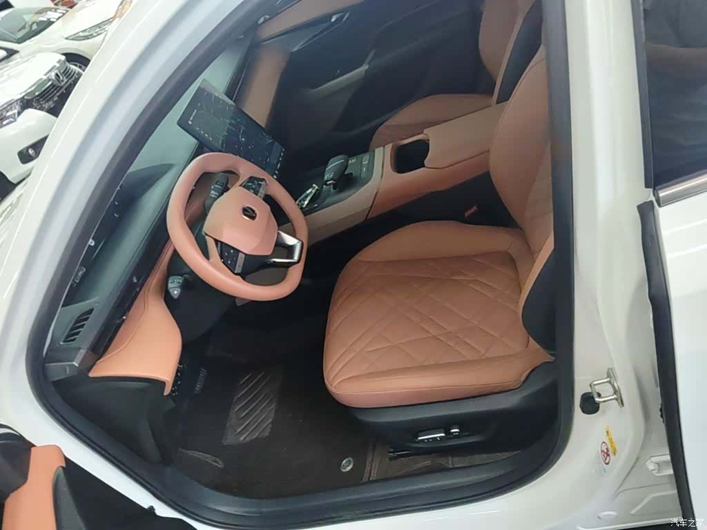 Changan Eado, 2025 15