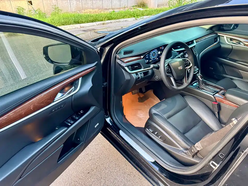 Cadillac XTS