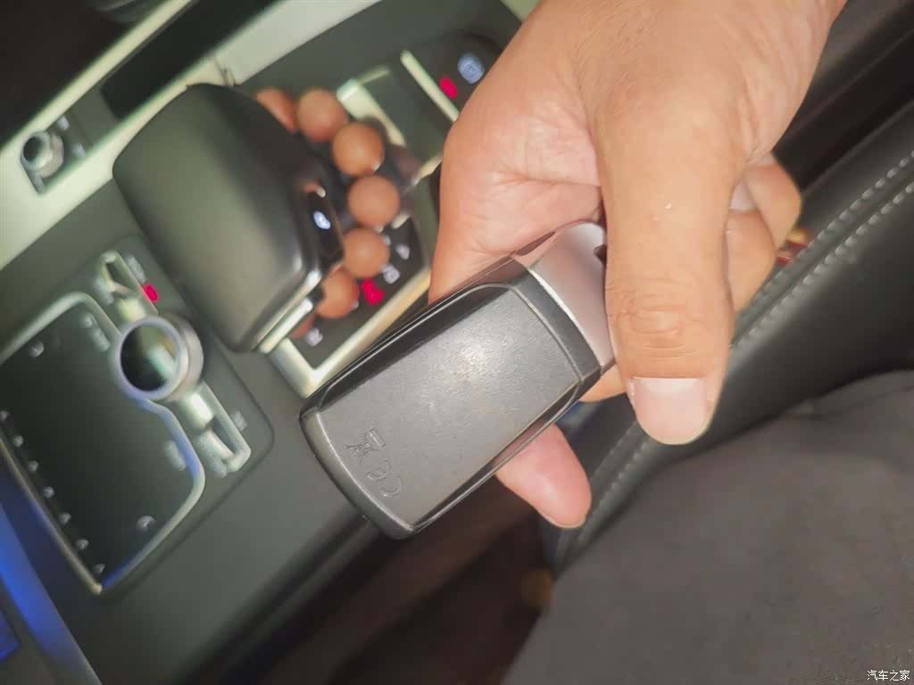 Audi Q5L, 2021 12