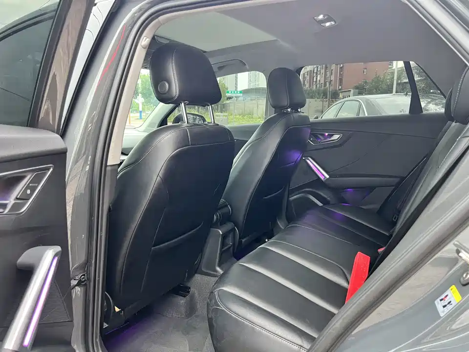 Audi Q2L Audi Q2L