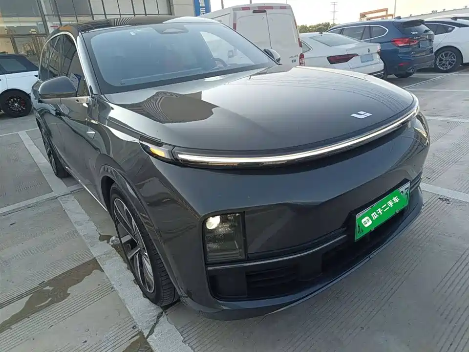 Li Auto Ideal L8