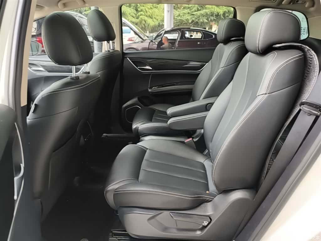 BYD Song, 2018 17