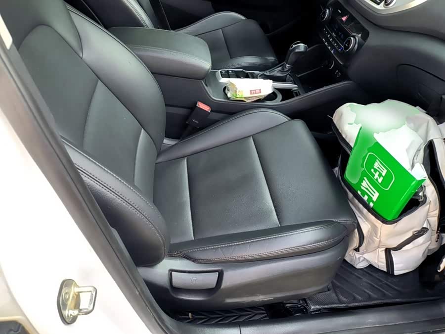 Hyundai Tucson 2016, фото 25