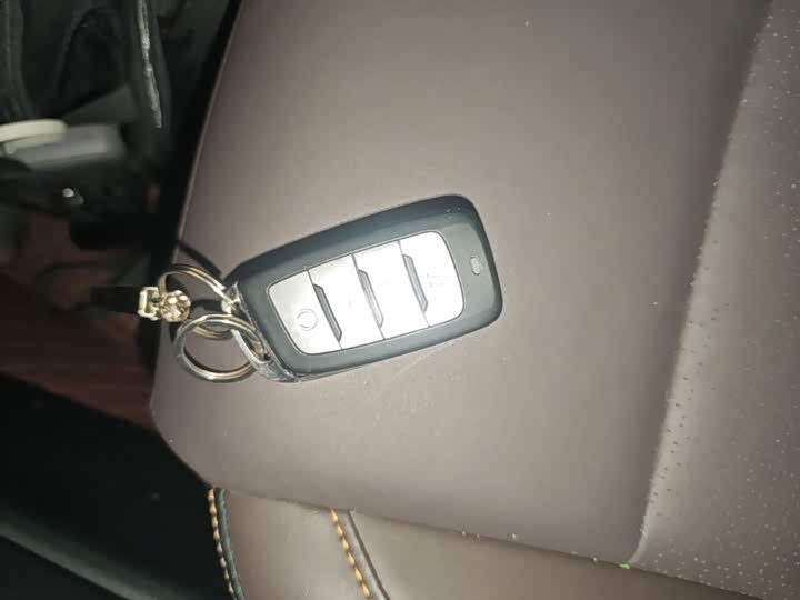 Changan CS35PLUS 2019 1.6L МКПП chang lian ban