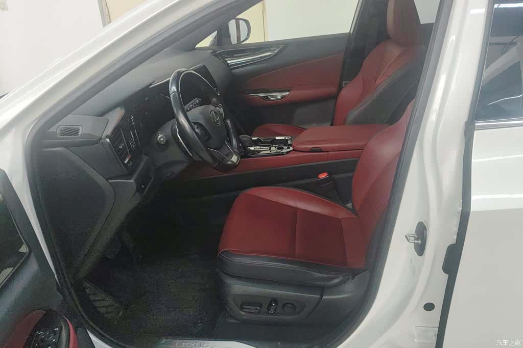 Lexus NX, 2023 9