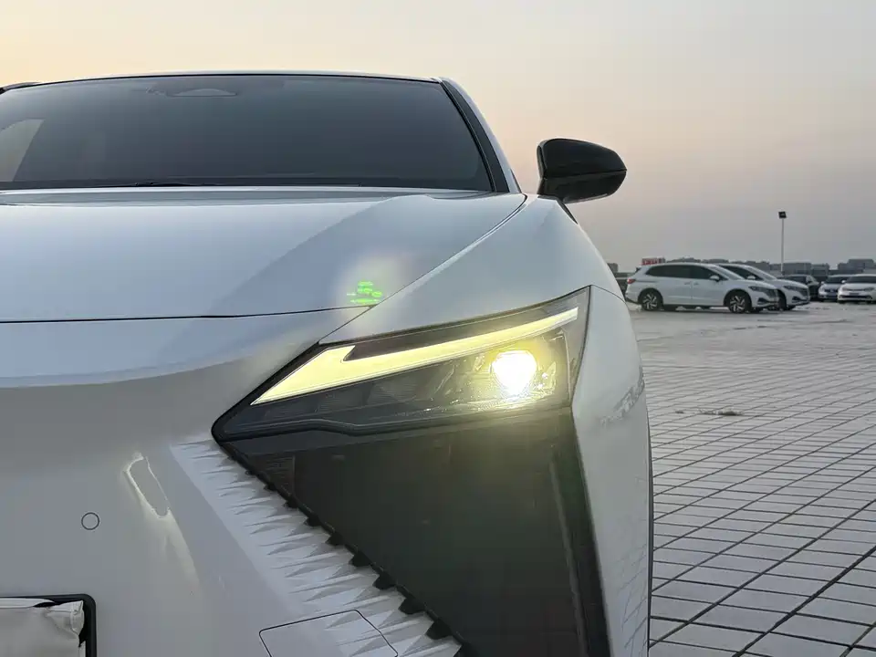Lexus RZ Lexus RZ