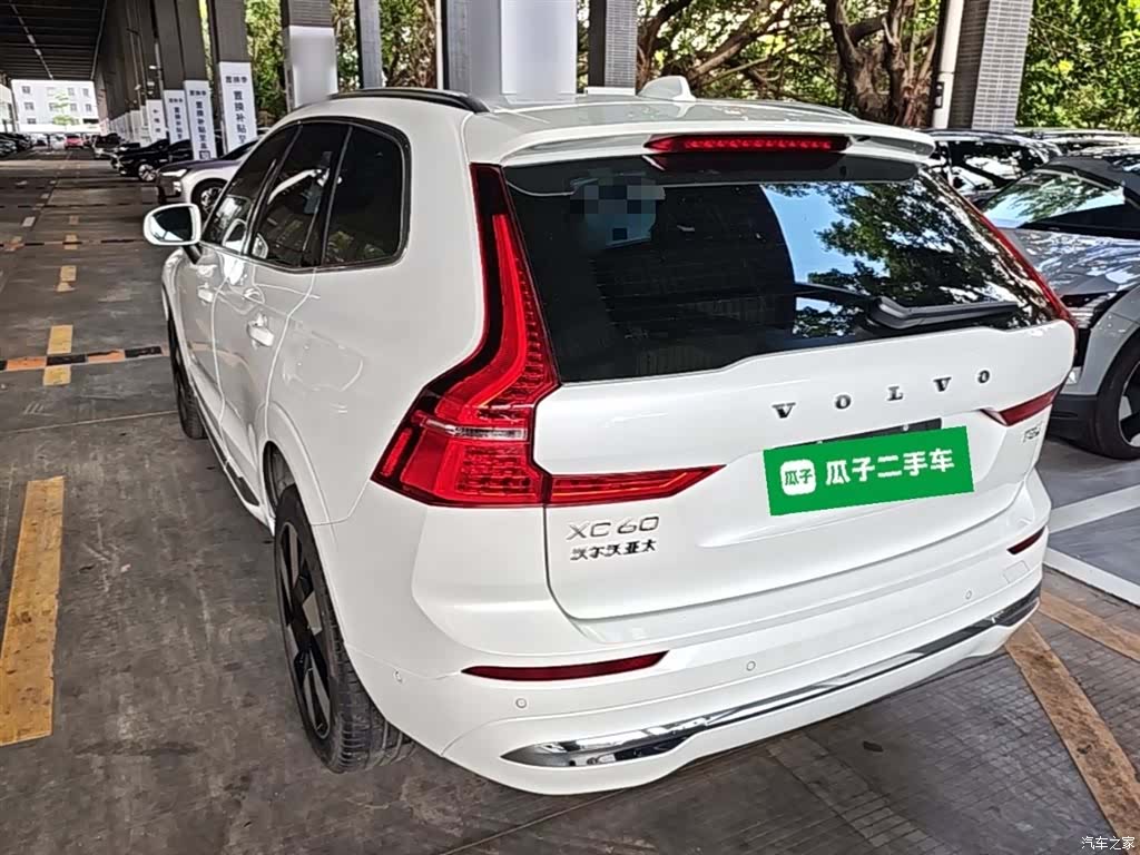 Volvo XC60, 2024 все фото