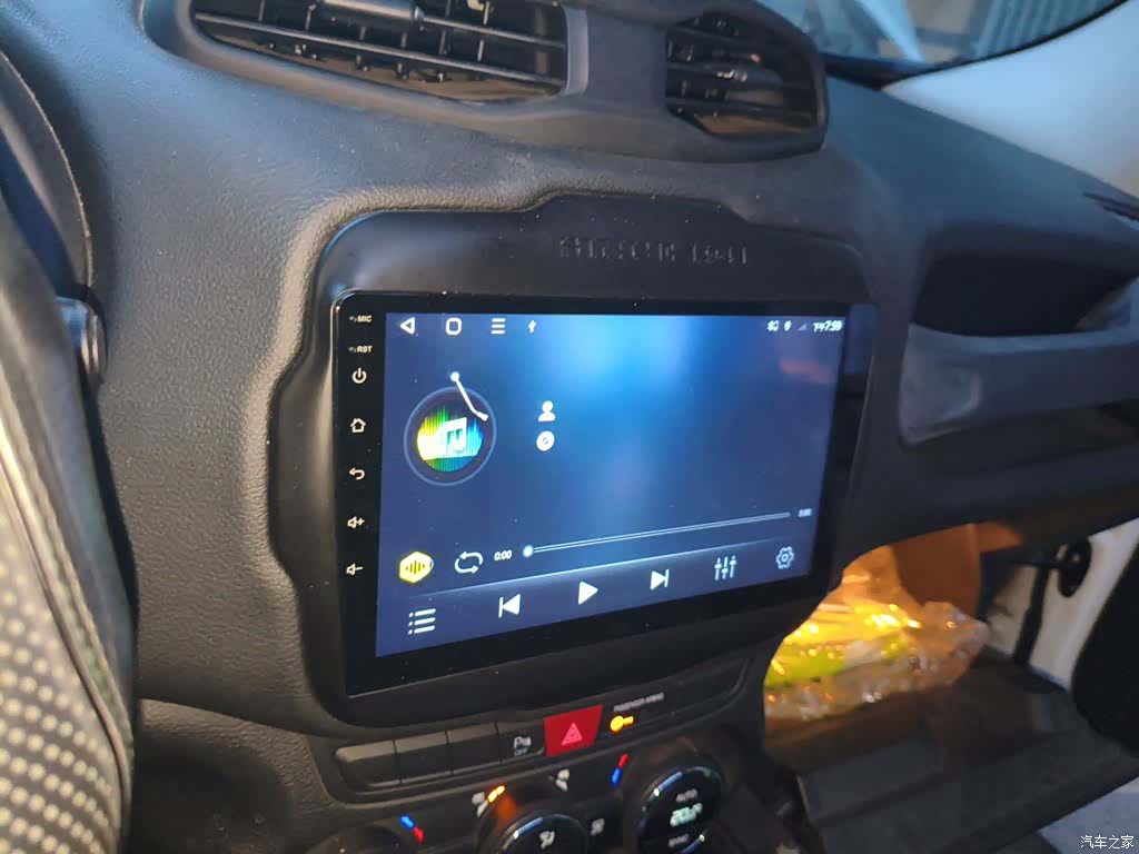 Jeep Renegade, 2017 14