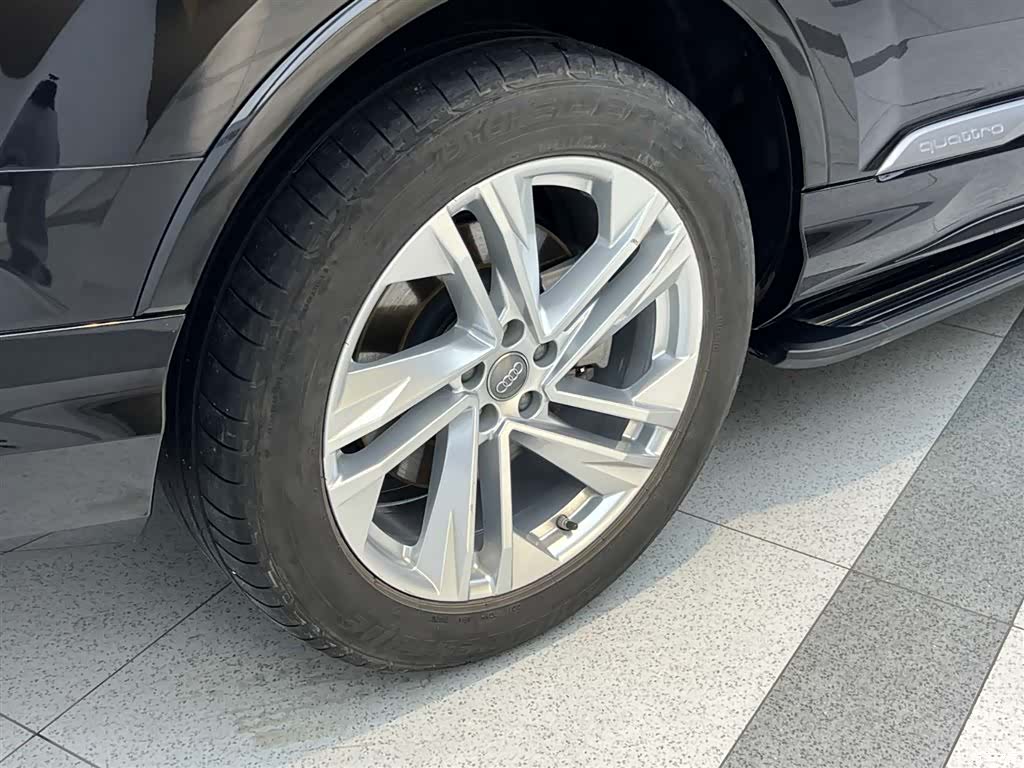 Audi Q7, 2021 9