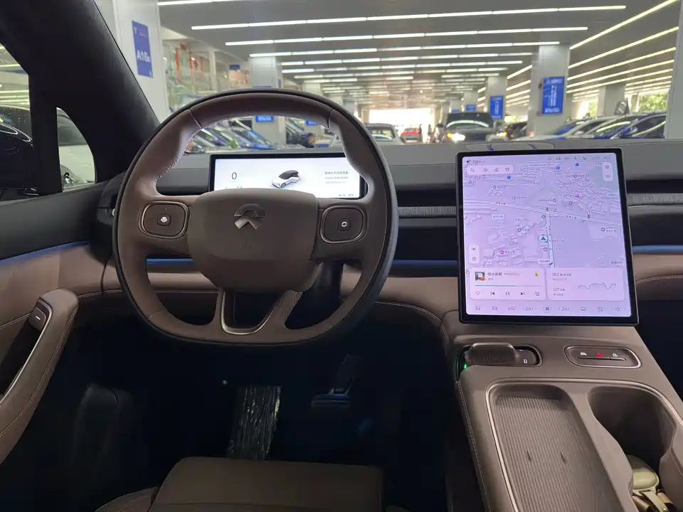 NIO ES6