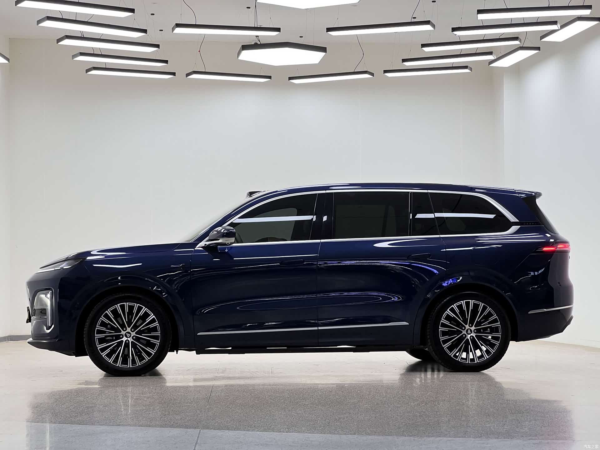 Deepal S09, 2025 4