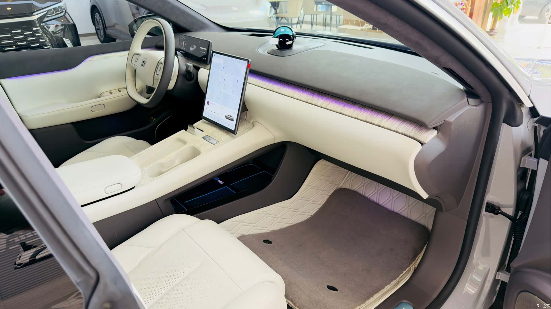 NIO ET7, 2023 11