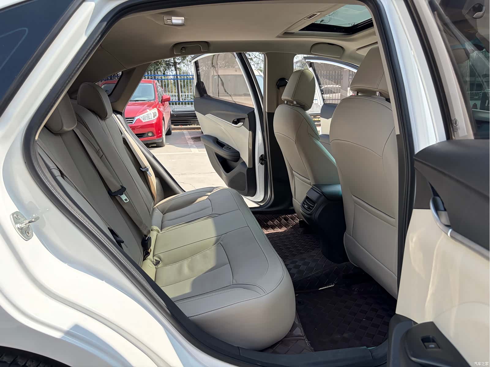 Buick V, 2018 14