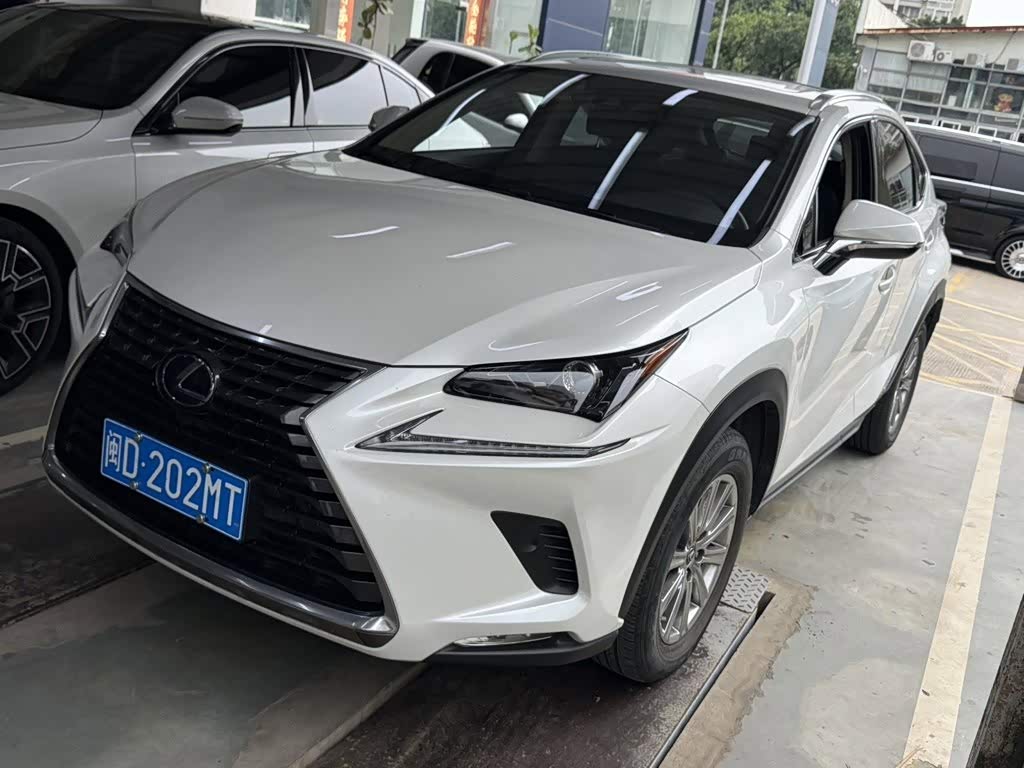 Lexus NX