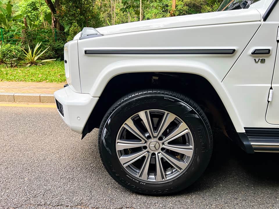 Mercedes-Benz G-class