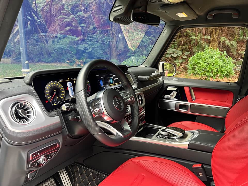 Mercedes-Benz G-class