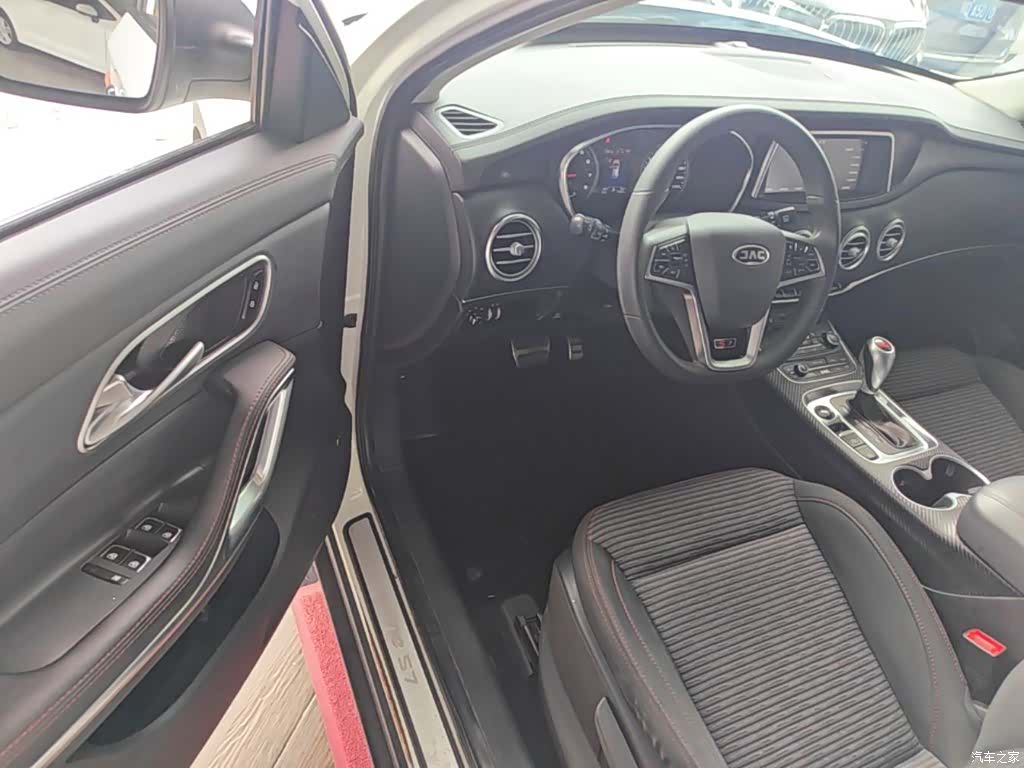 JAC S7, 2018 16