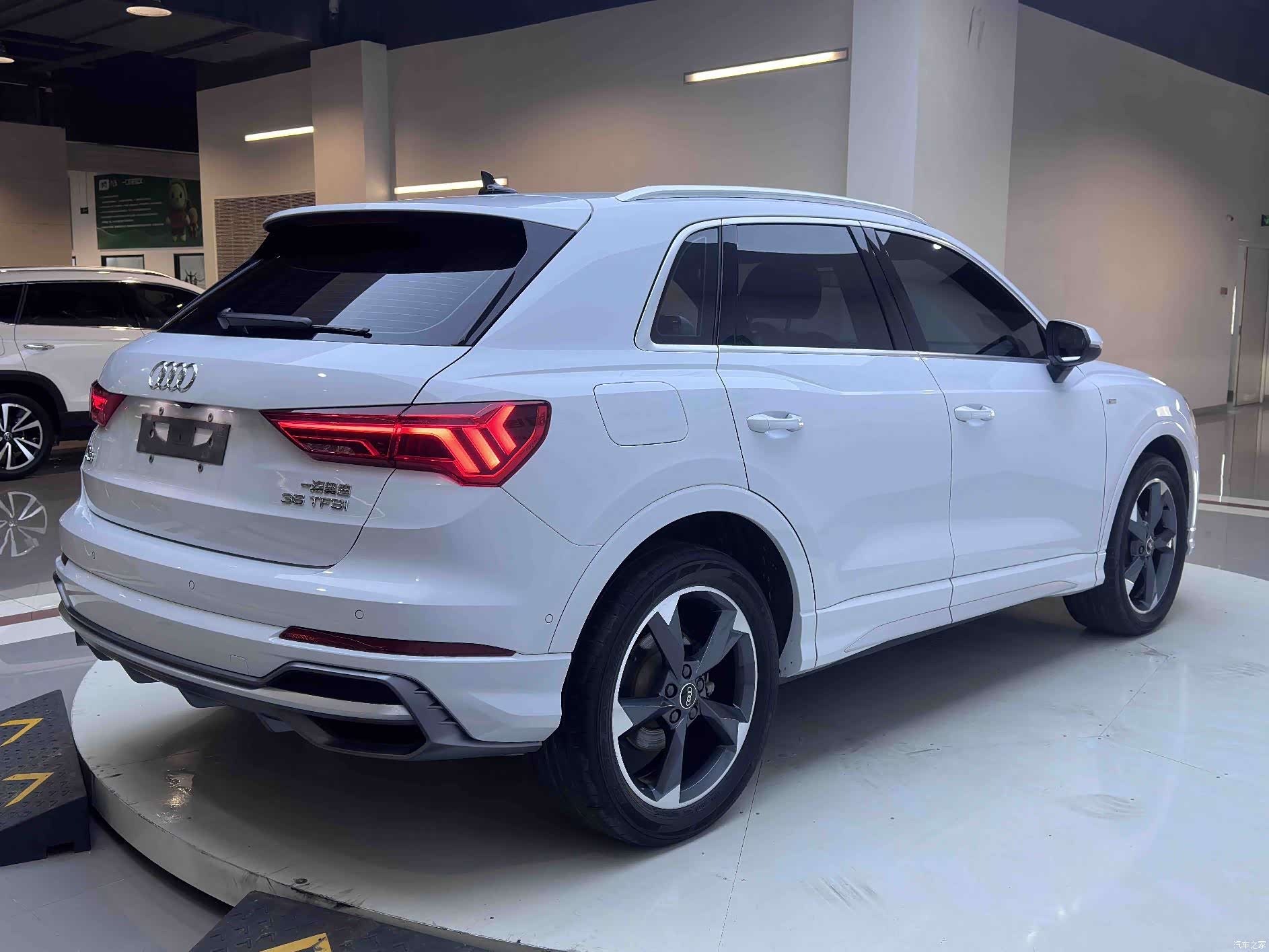 Audi Q3, 2023 все фото