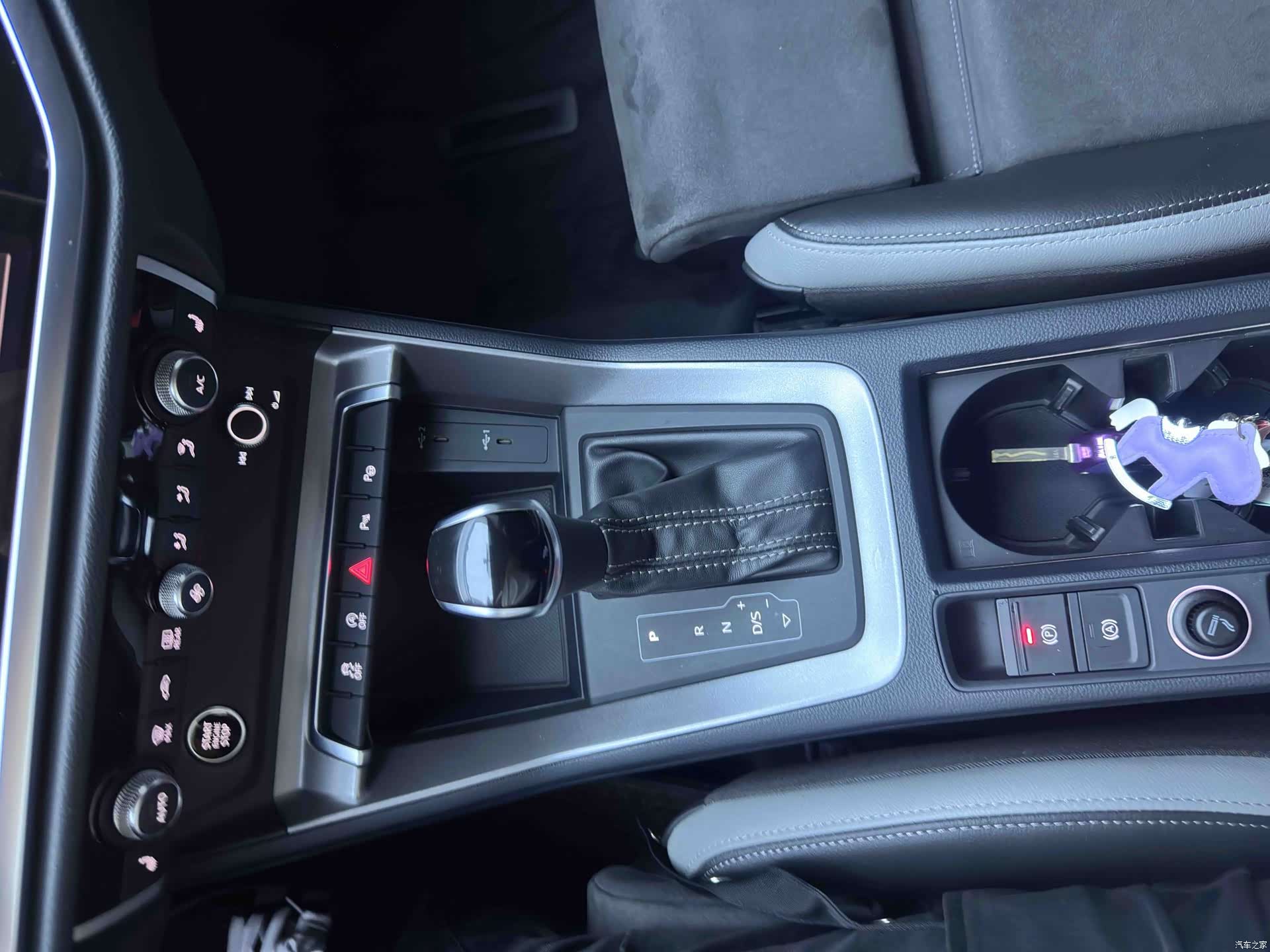 Audi Q3, 2023 18