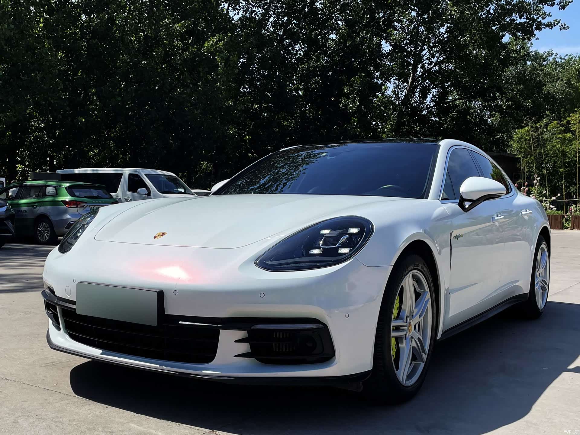 Porsche Panamera, 2019 1