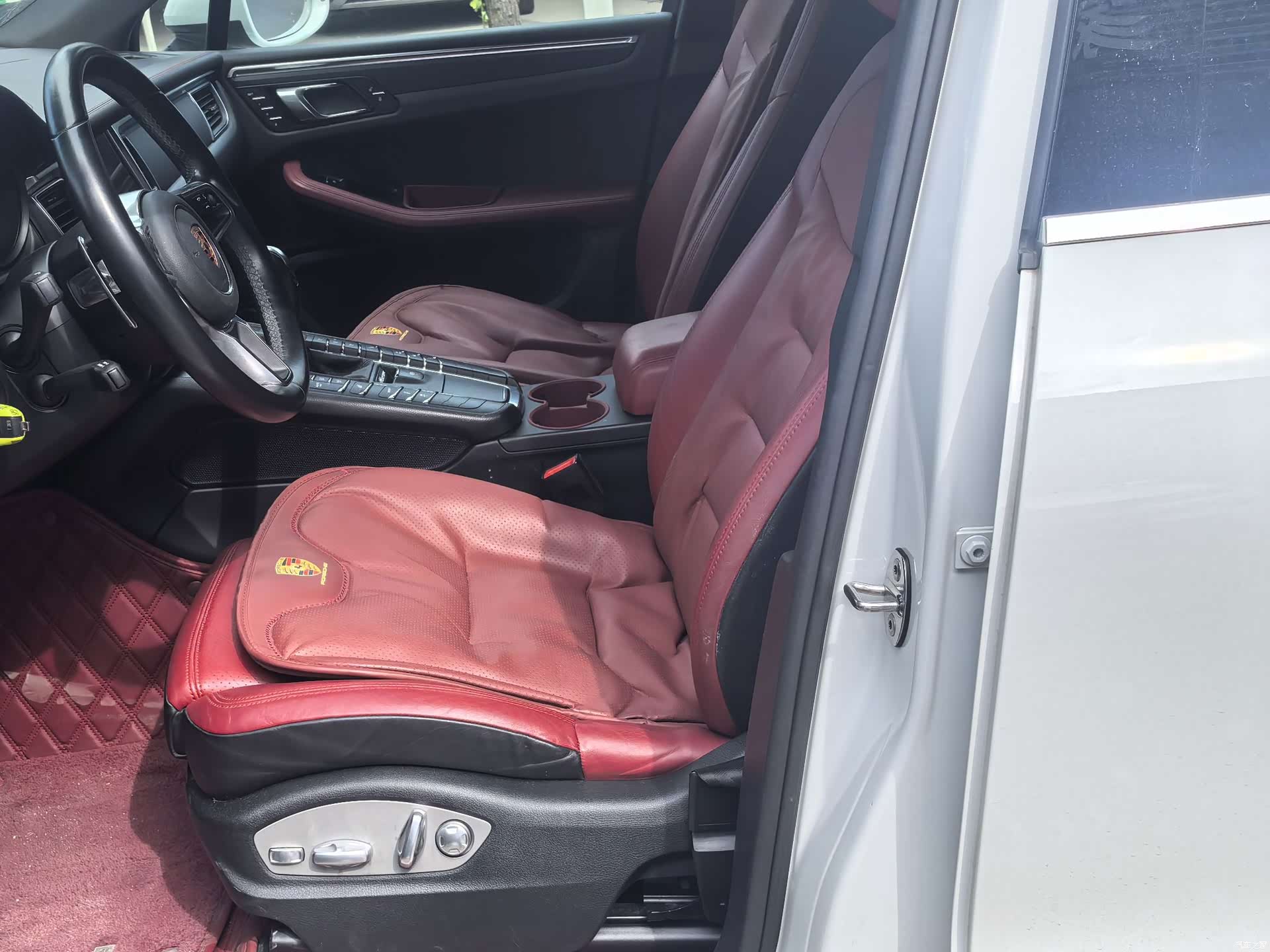 Porsche Macan, 2017 все фото