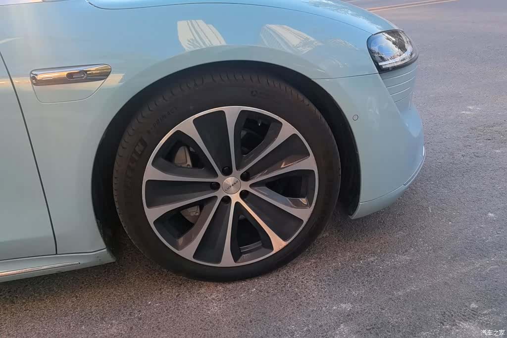 Luxeed S7, 2025 6
