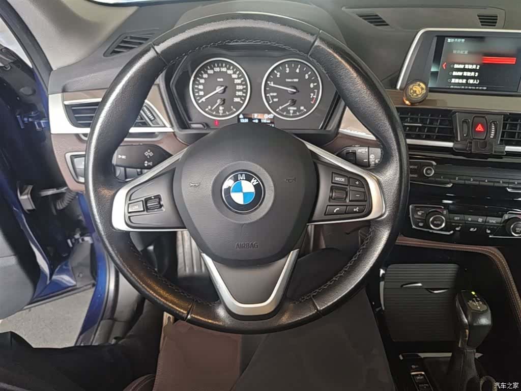 BMW X1, 2018 11