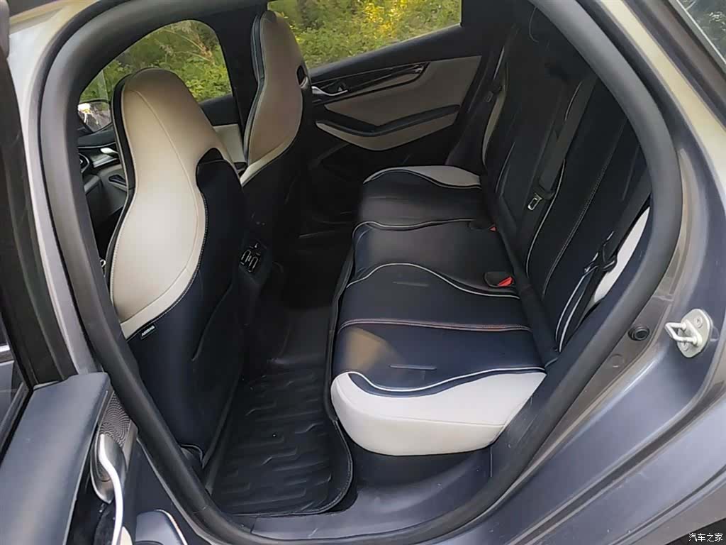 BYD Qin, 2022 17