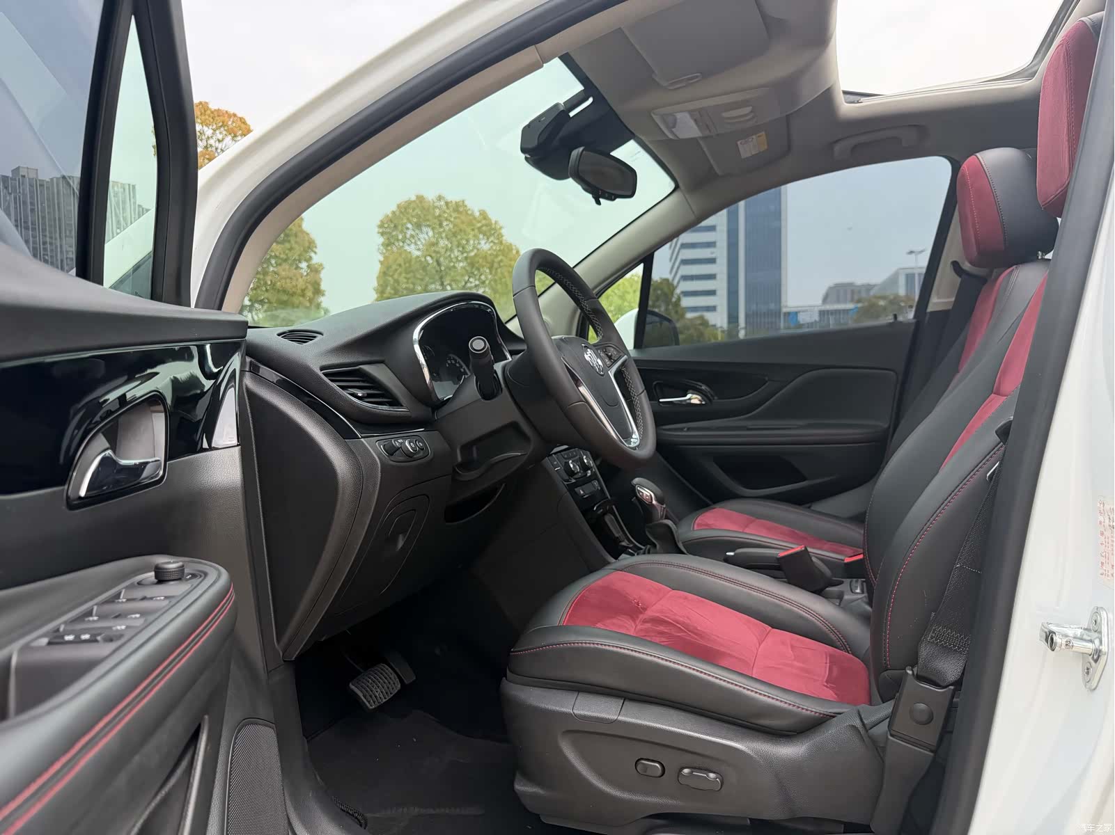 Buick Encore, 2017 8