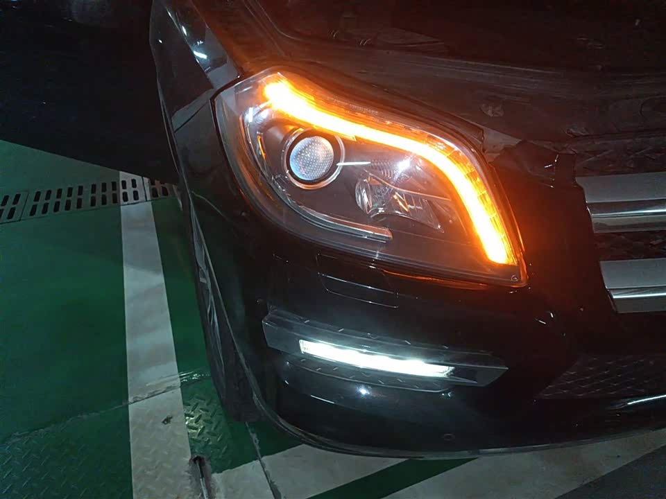 Mercedes-Benz GL grade