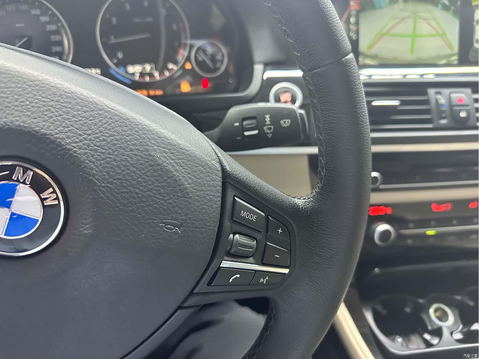 BMW 5 Series, 2012 16