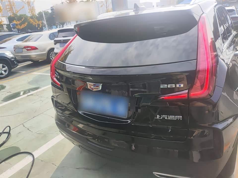 Cadillac XT4