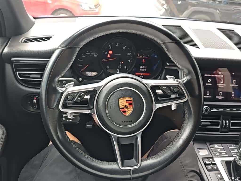 Porsche Macan, 2019 11