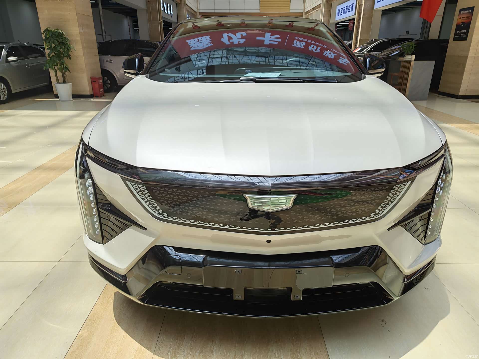 Cadillac IQ, 2024 все фото