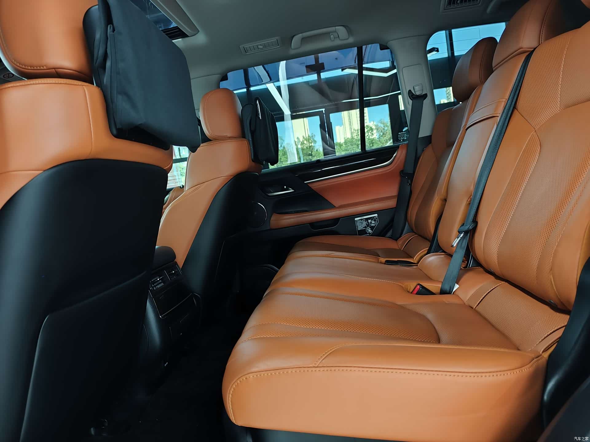 Lexus LX, 2017 6