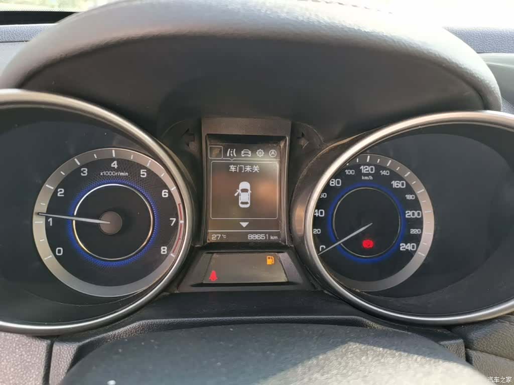 Changan CS35, 2017 12