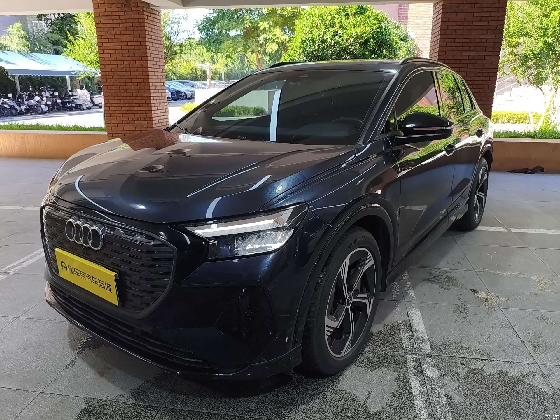 Audi Q4 e-tron, 2023 1